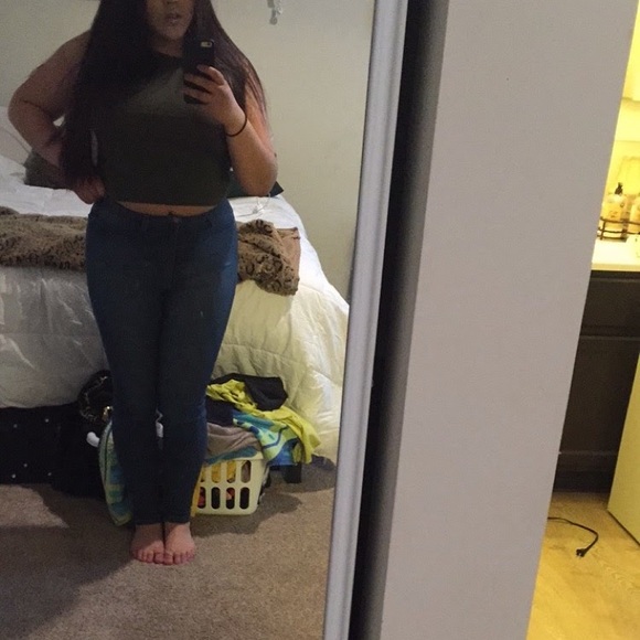 Dark green fashion nova crop top - Picture 11 of 14